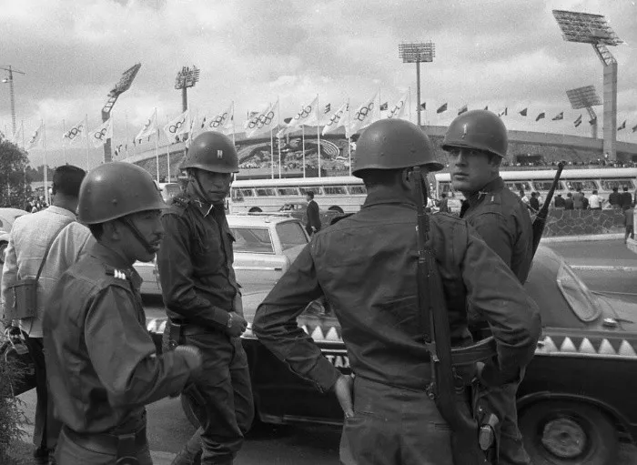 1968